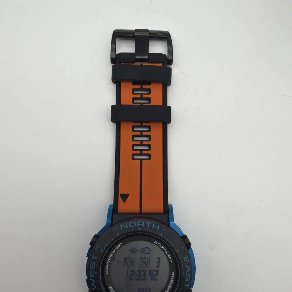 Columbia CT008 Men's Watch / Treeline Silver/ Digital /Running/ Great Condition